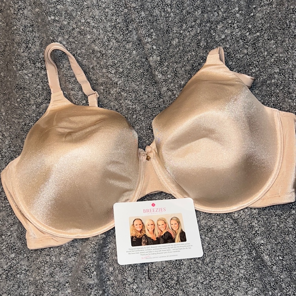 BN no tags Breezies Underwire bra 46dd